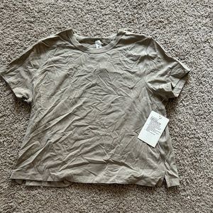 Lululemon classic fit cotton blend tee